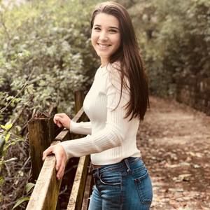 Meet your Posher, Emma